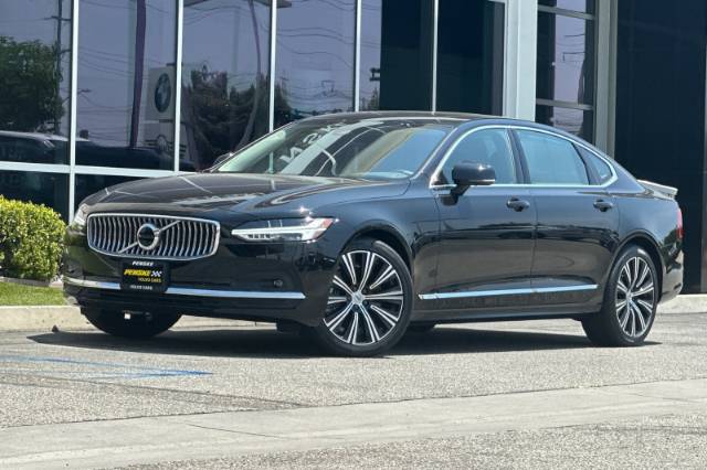 2025 Volvo S90 B6 Plus