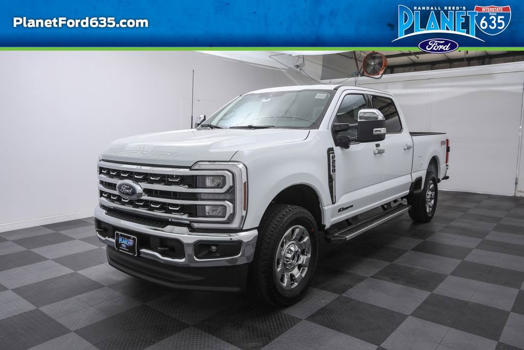 2025 Ford F-250 Lariat photo 3