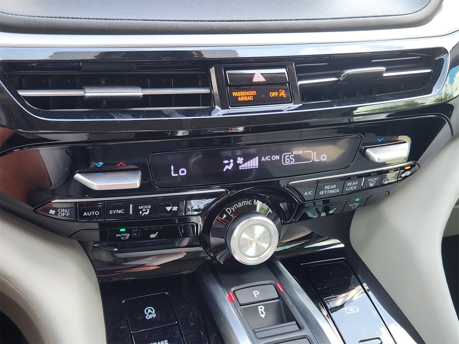 2024 Acura MDX Technology photo 17
