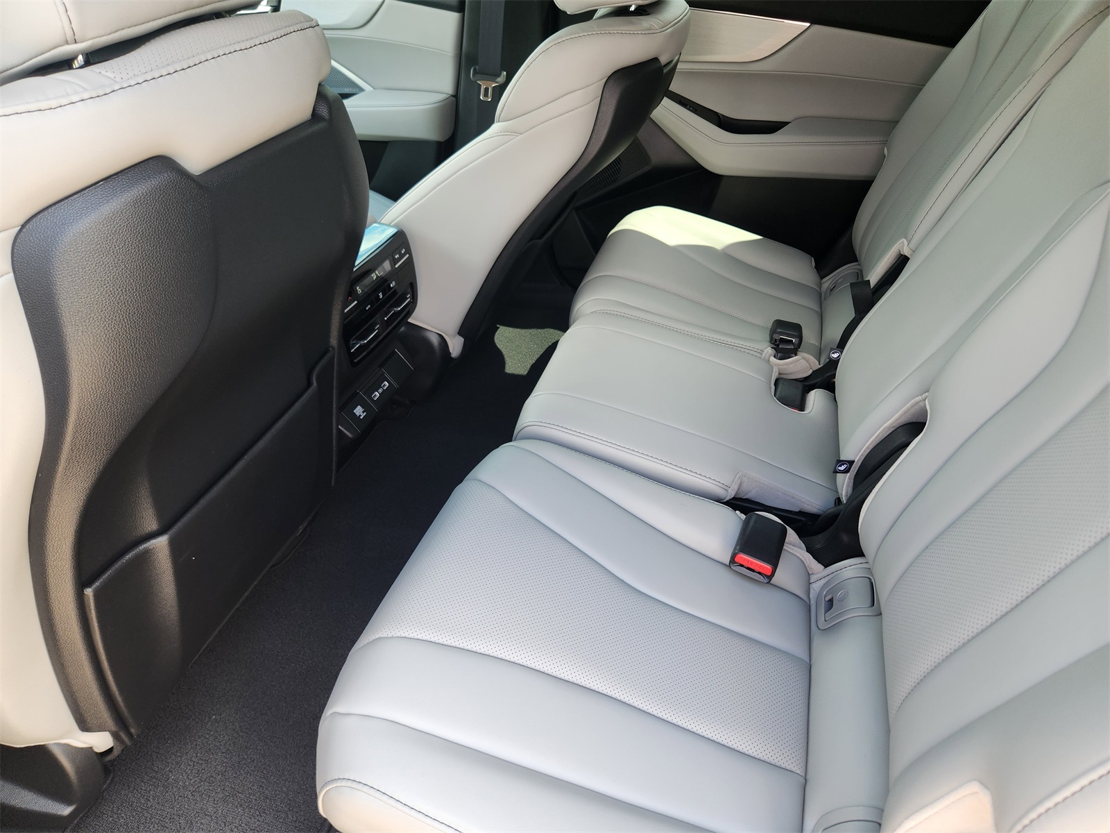 2024 Acura MDX Technology photo 28