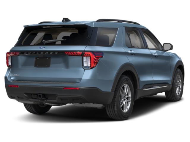 2025 Ford Explorer photo 2