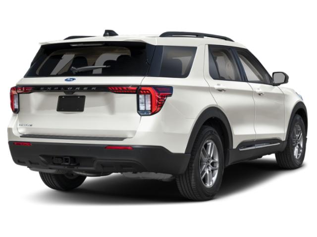 2025 Ford Explorer photo 2