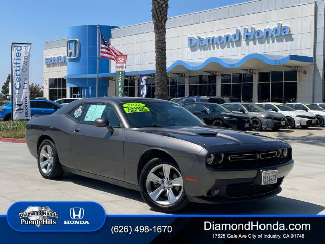 2022 Dodge Challenger SXT