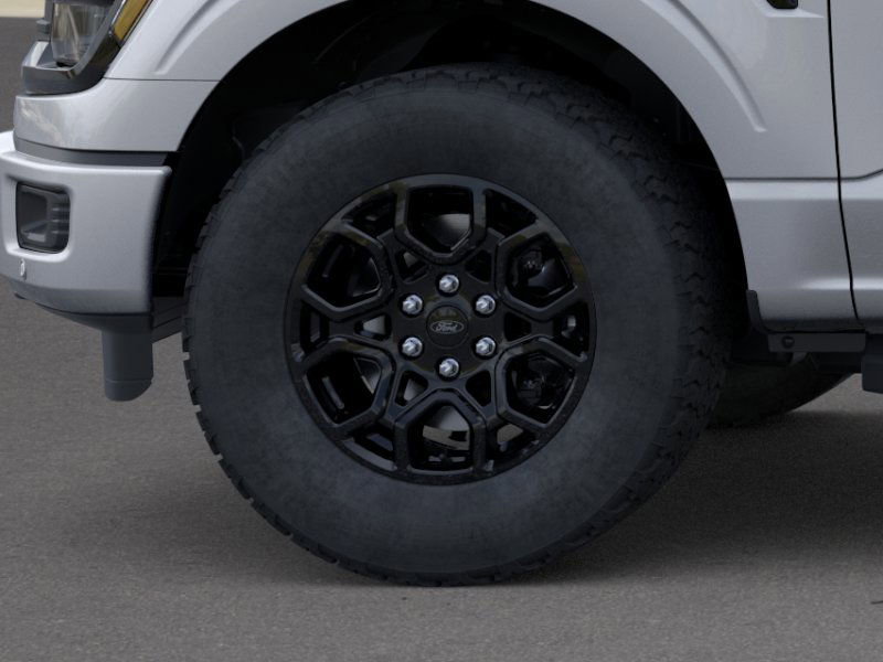 2025 Ford F-150 XLT photo 16