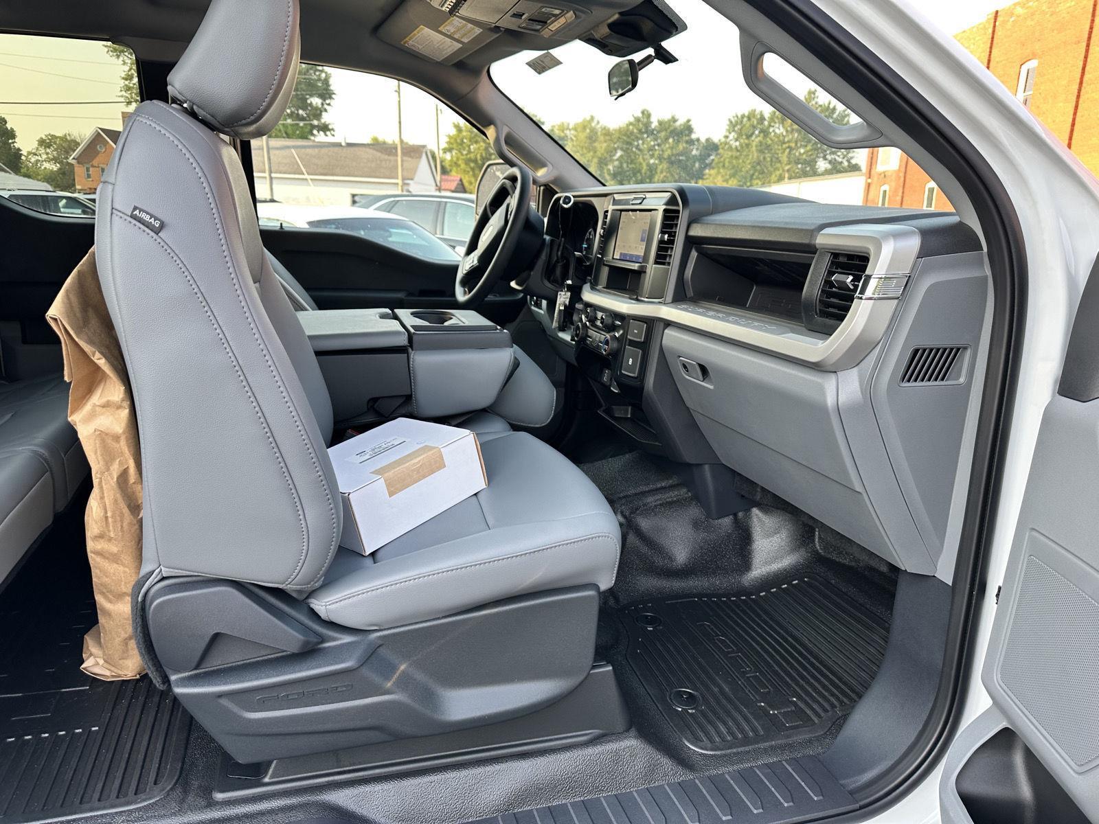 2025 Ford F-350 XL photo 16