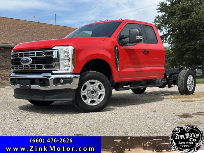 2025 Ford Super Duty F-350 SRW XLT