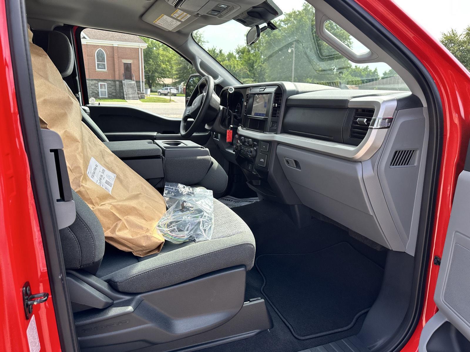 2025 Ford F-350 XLT photo 13