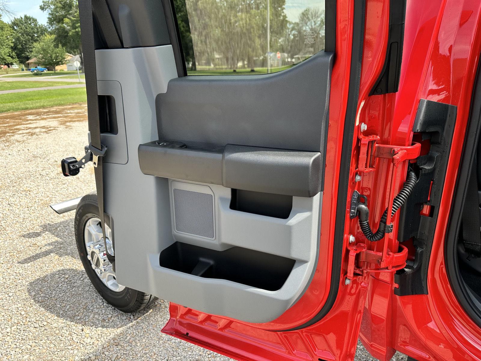 2025 Ford F-350 XLT photo 14