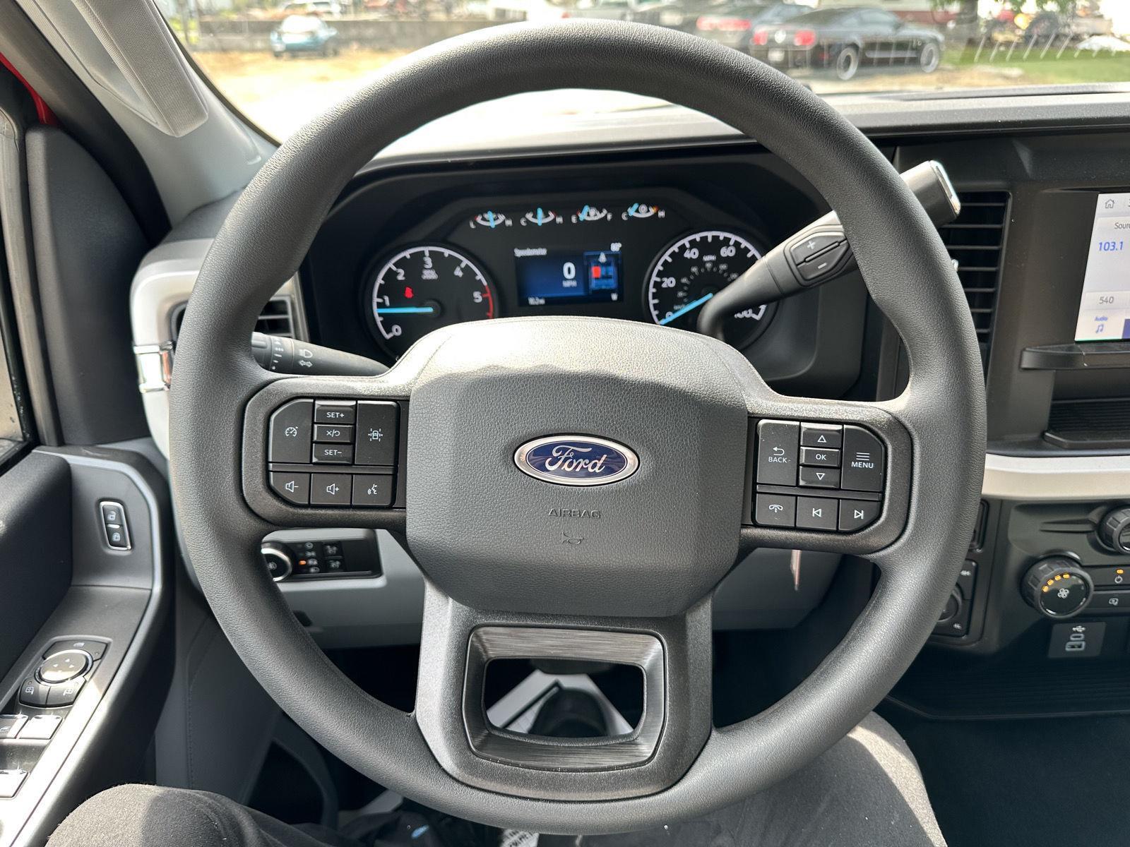 2025 Ford F-350 XLT photo 19