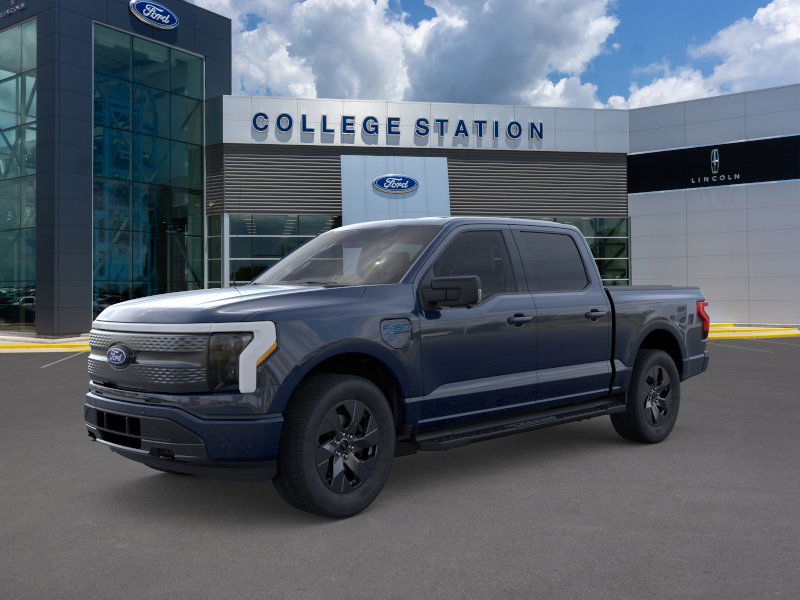 2025 Ford F-150 Lightning Flash's photo