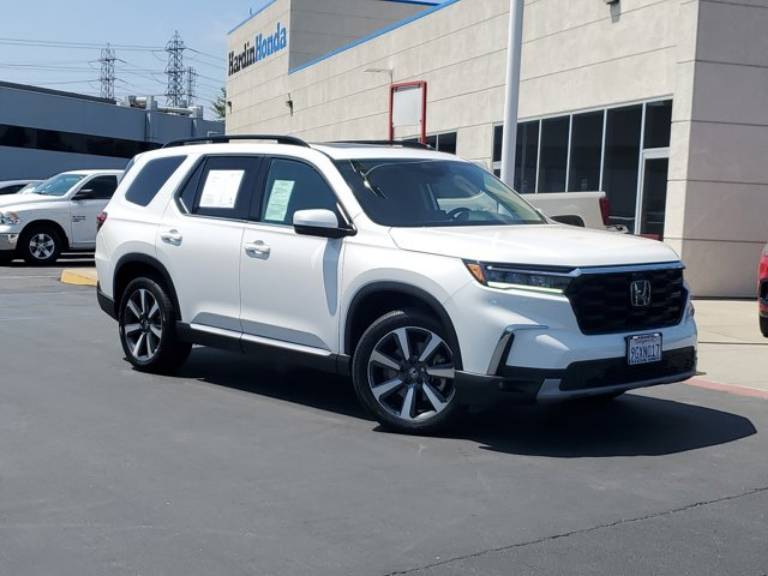 2023 Honda Pilot Touring