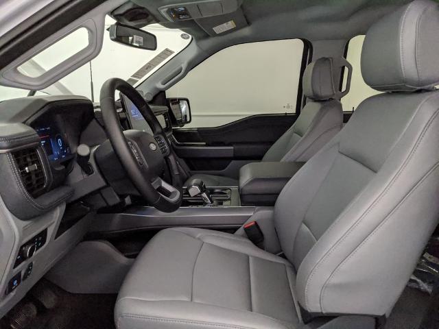 2025 Ford F-150 Lightning photo 18
