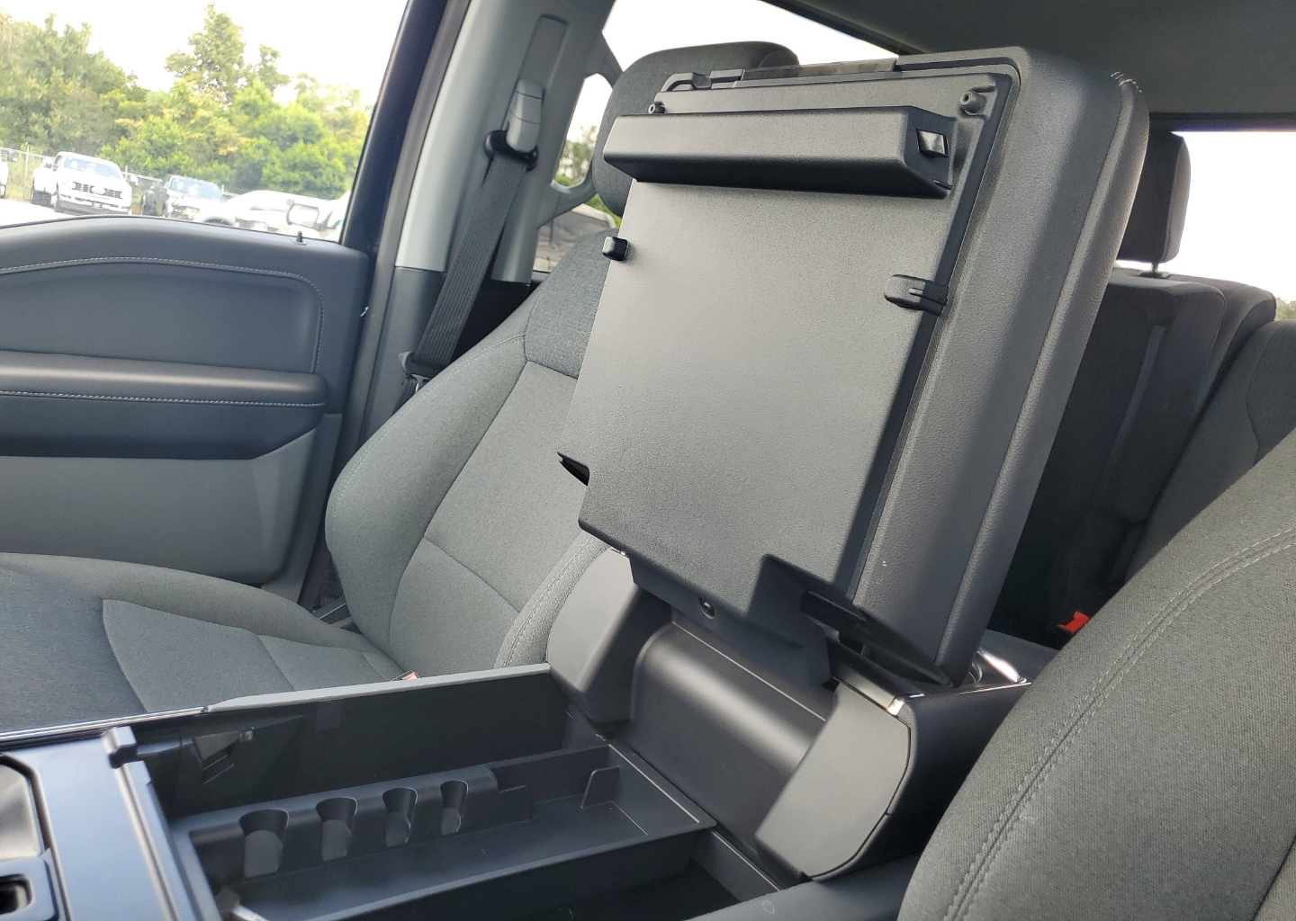 2025 Ford F-150 XLT - Photo 22