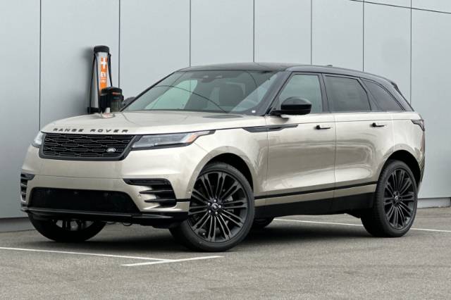 2026 Land Rover Range Rover Velar Dynamic SE