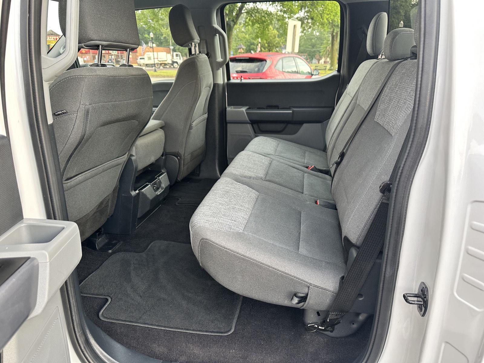 2022 Ford F-150 XLT photo 13