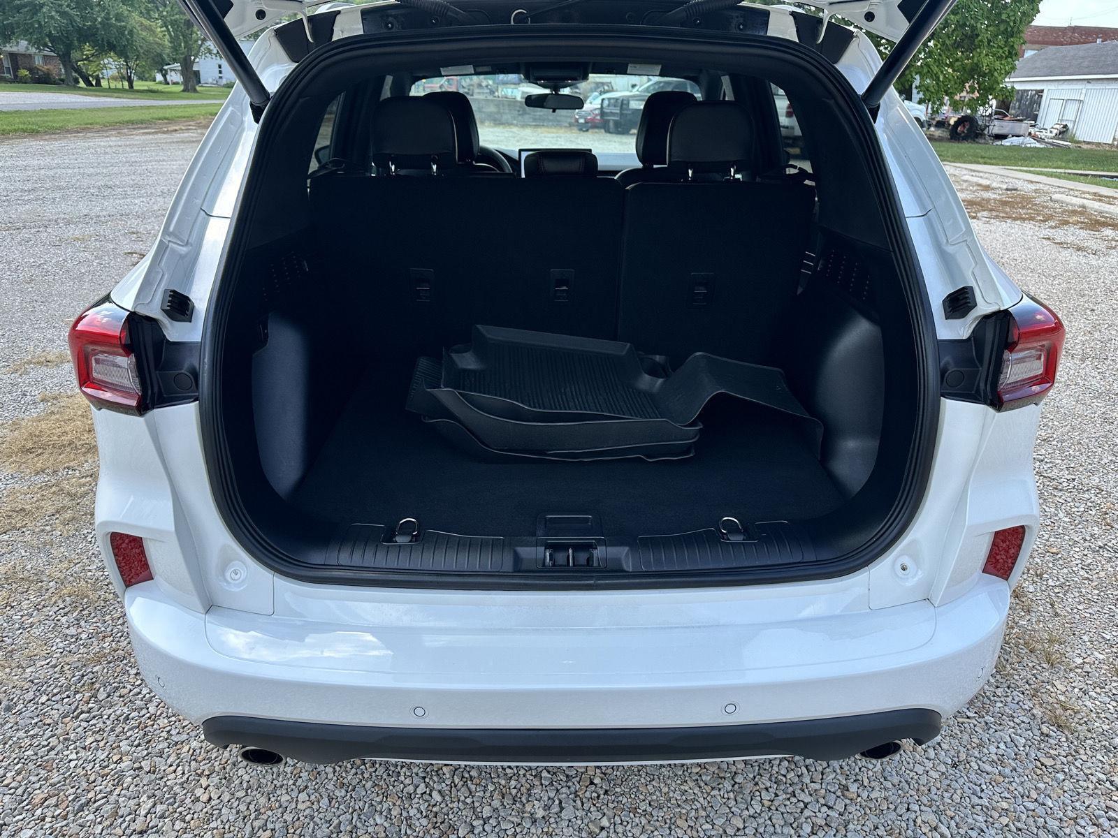 2023 Ford Escape ST-Line photo 12