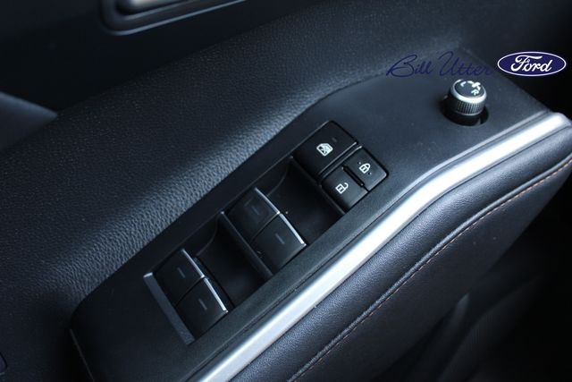 2023 Toyota Highlander Hybrid Bronze Edition photo 23