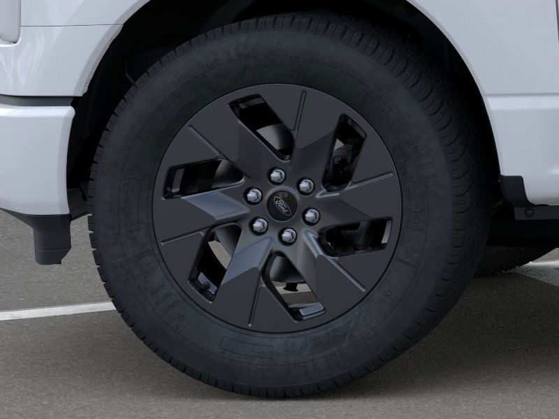 2025 Ford F-150 Lightning photo 18