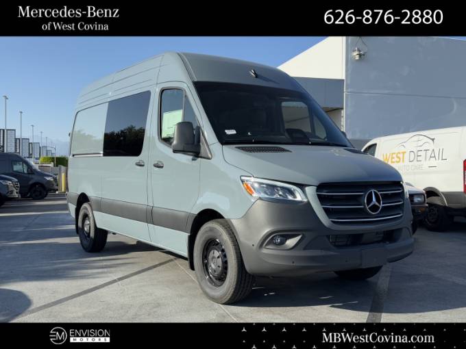 2025 Mercedes-Benz Sprinter Crew Van Crew 144 WB