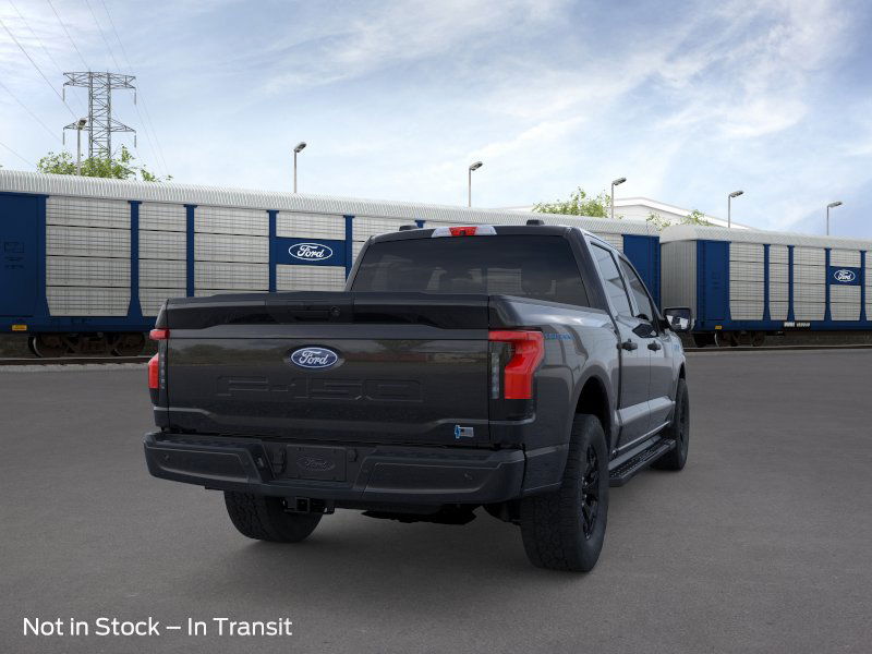 2025 Ford F-150 Lightning XLT photo 8