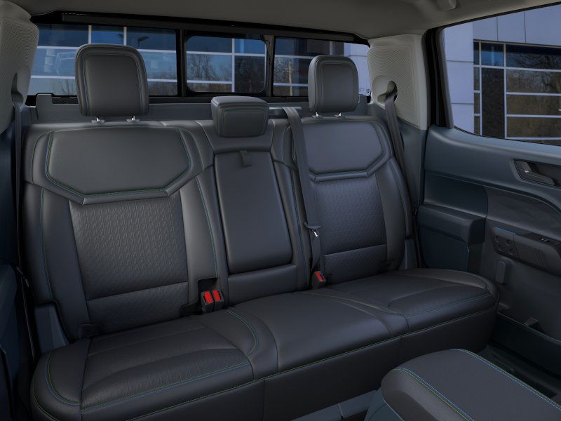 2025 Ford Maverick photo 11