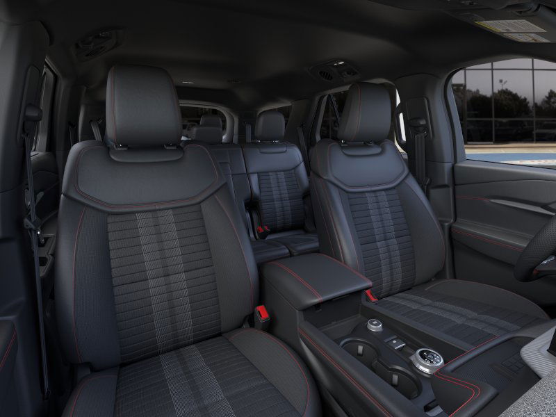 2025 Ford Explorer ST-Line photo 7