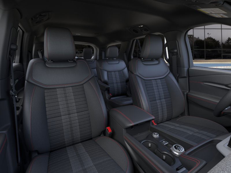 2025 Ford Explorer ST-Line photo 3