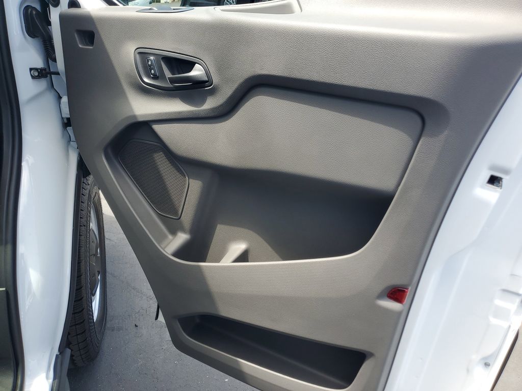 2025 Ford Transit photo 17