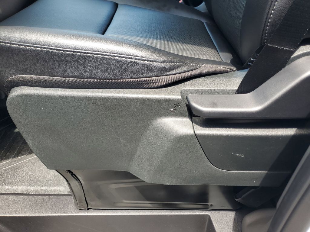 2025 Ford Transit photo 21