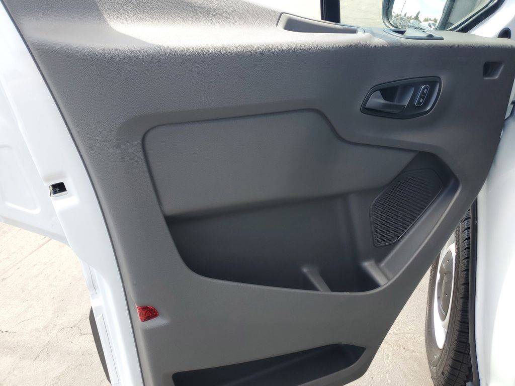 2025 Ford Transit photo 22