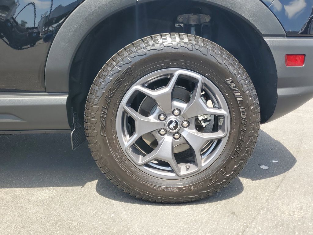2024 Ford Bronco Sport Badlands photo 2