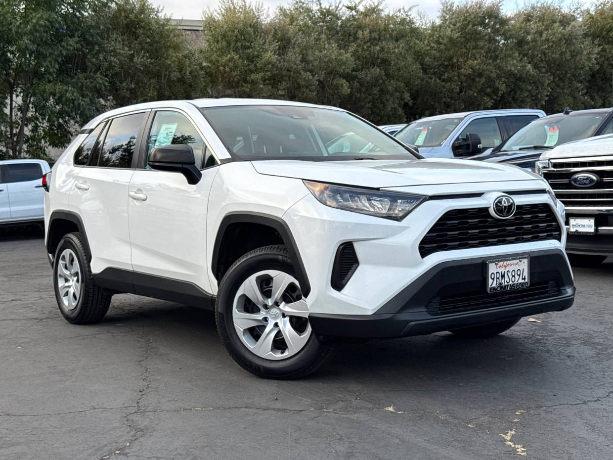Used 2022 Toyota RAV4 LE with VIN 2T3H1RFV5NW197483 for sale in Northfield, Minnesota