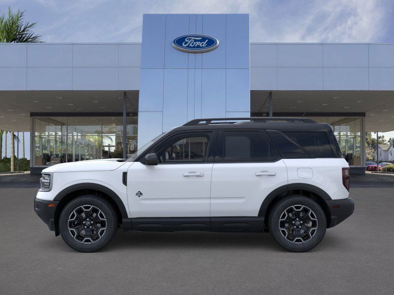 2025 Ford Bronco Sport Outer Banks photo 2