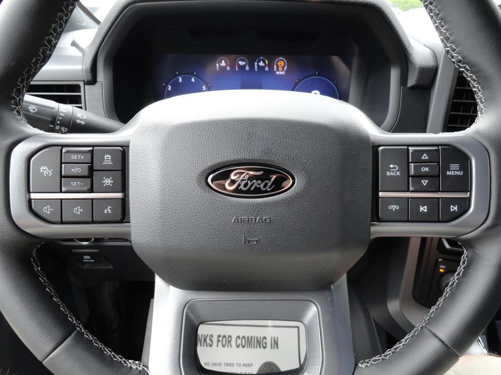 2025 Ford F-150 XLT photo 13