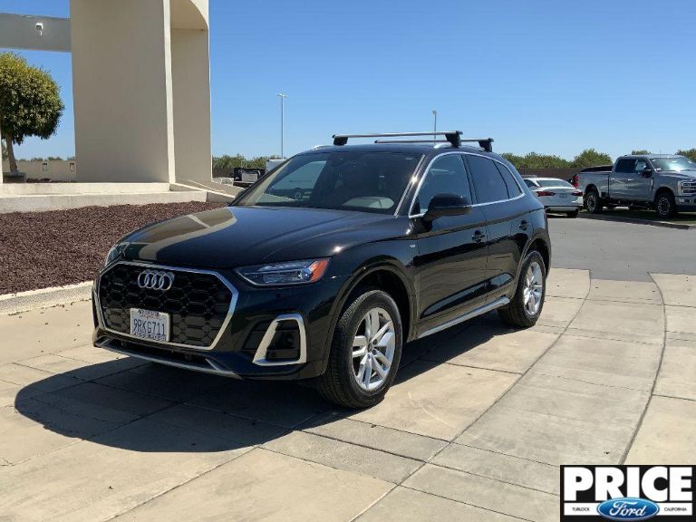 2024 Audi Q5 S line Premium