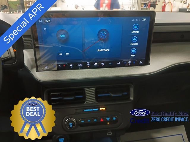 2025 Ford Maverick XLT photo 2