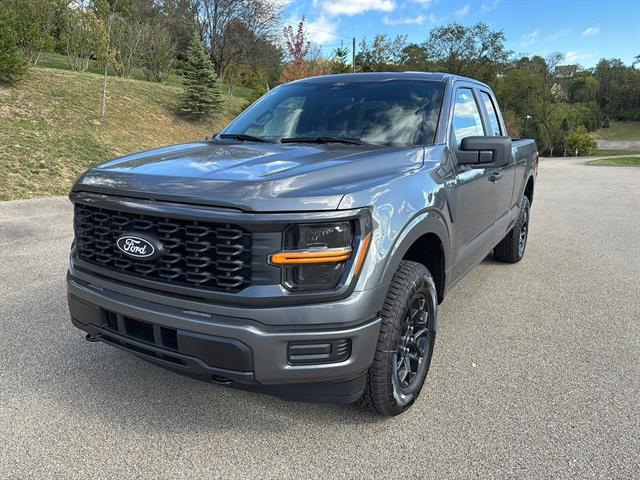 2025 Ford F-150 STX photo 4