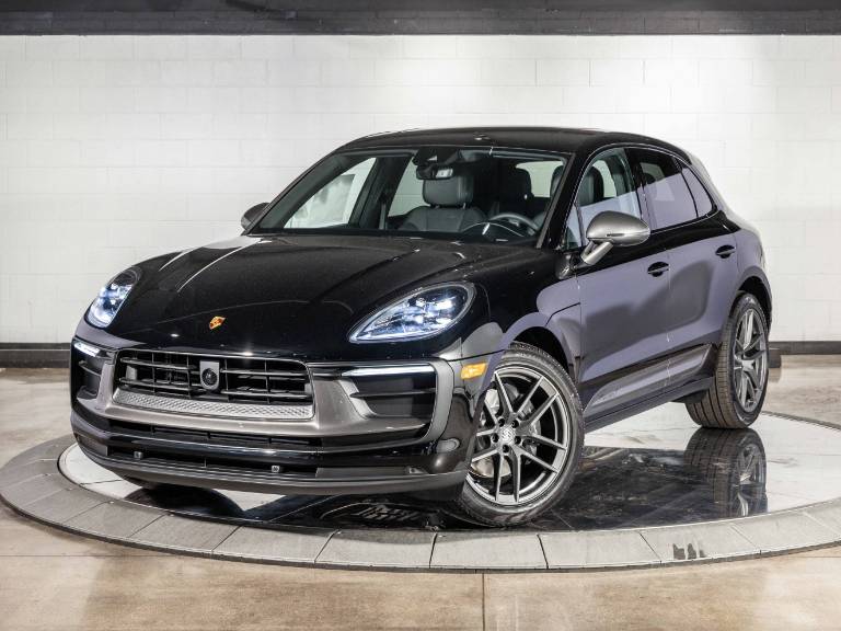 2025 Porsche Macan T