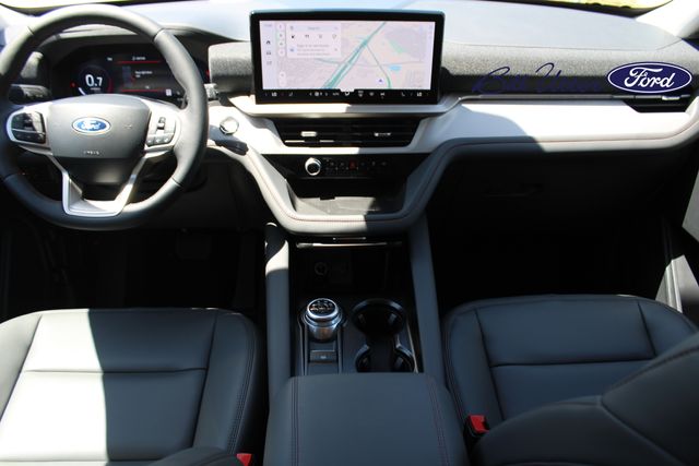 2025 Ford Explorer photo 10