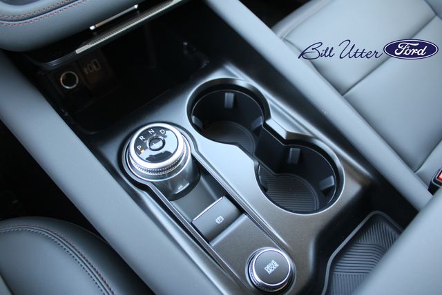 2025 Ford Explorer photo 11