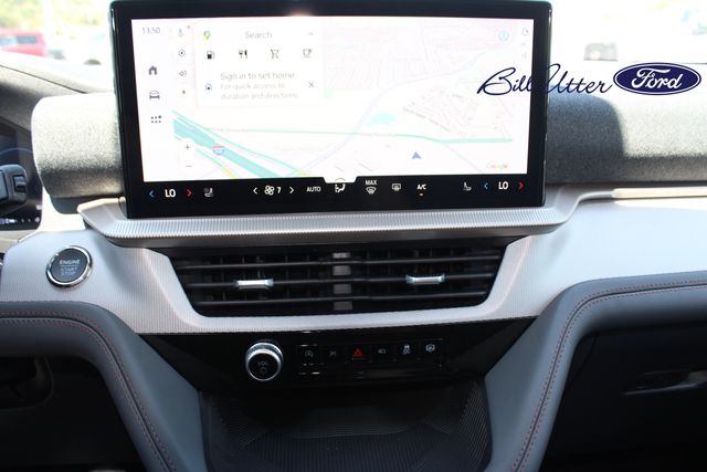 2025 Ford Explorer photo 12