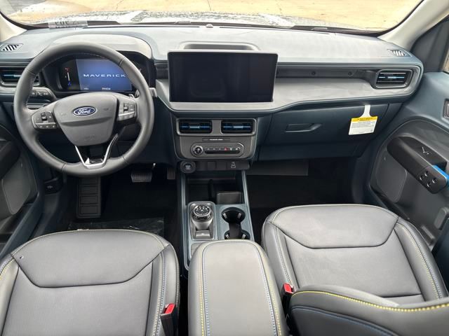 2025 Ford Maverick photo 6