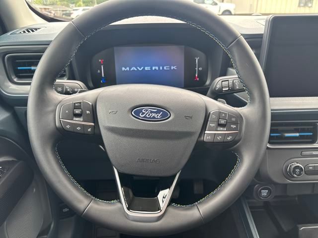 2025 Ford Maverick photo 7