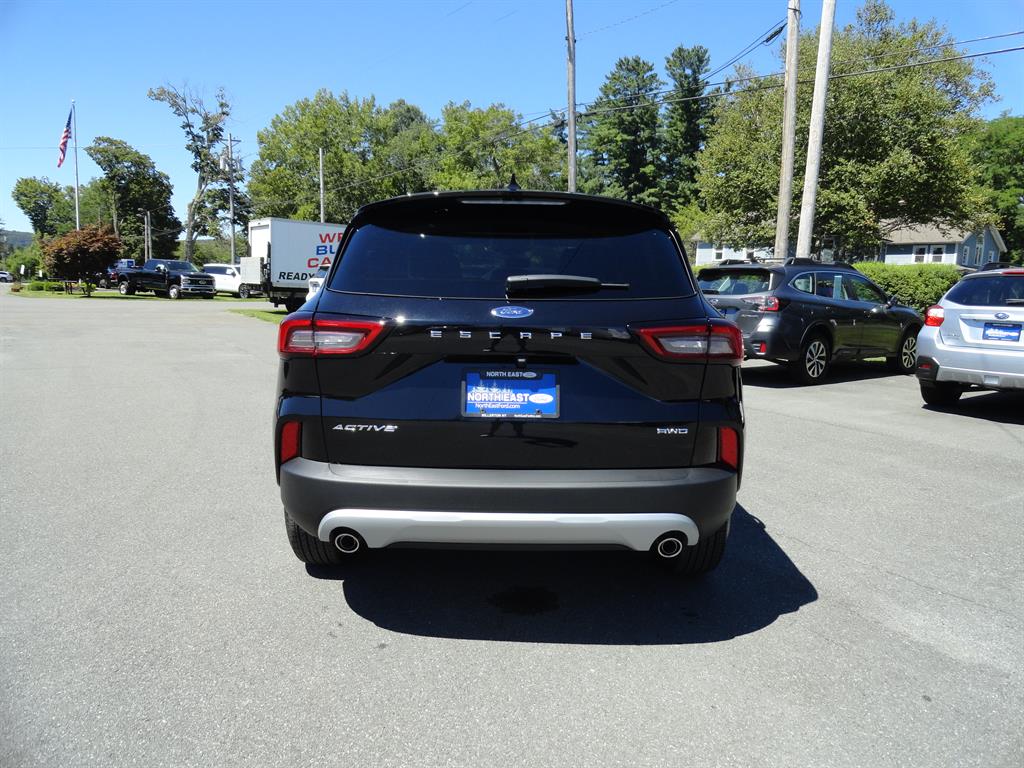 2025 Ford Escape Active photo 3