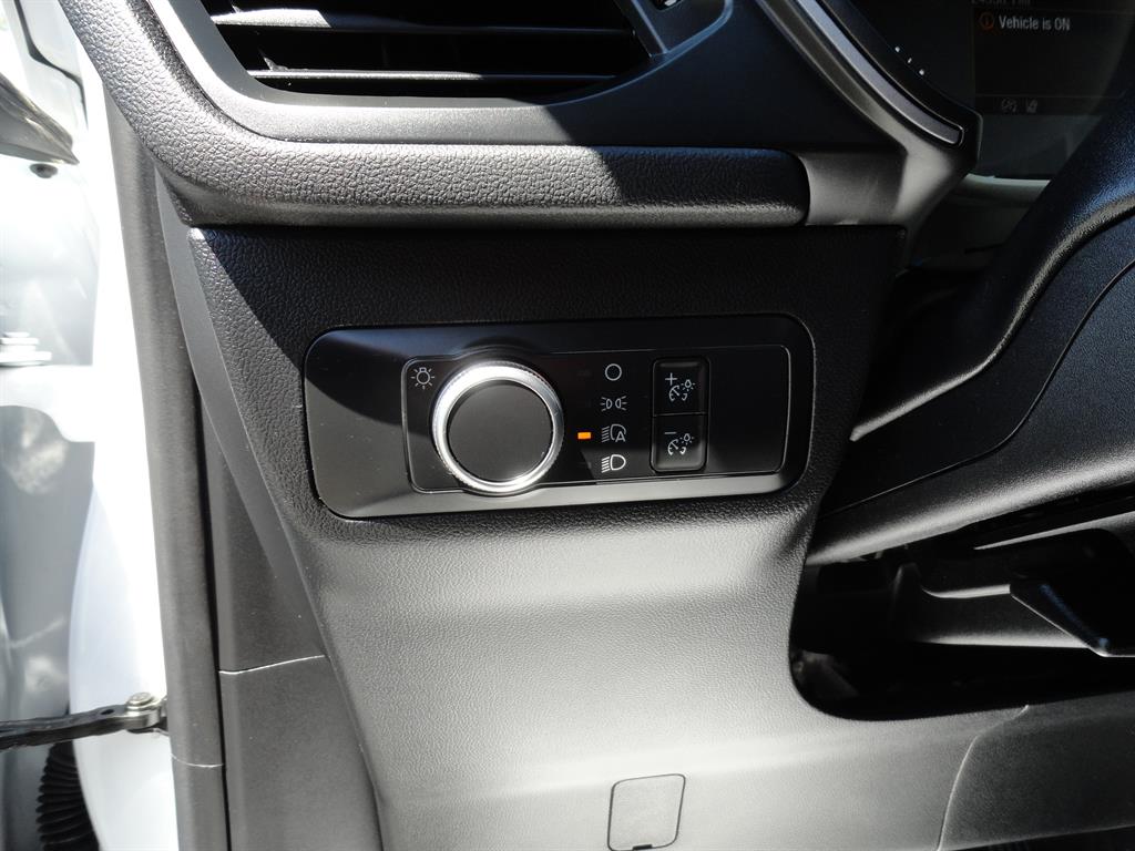 2022 Ford Escape S photo 10