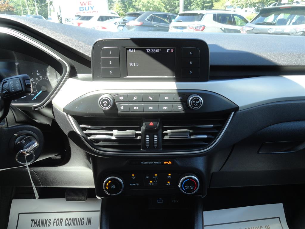 2022 Ford Escape S photo 14