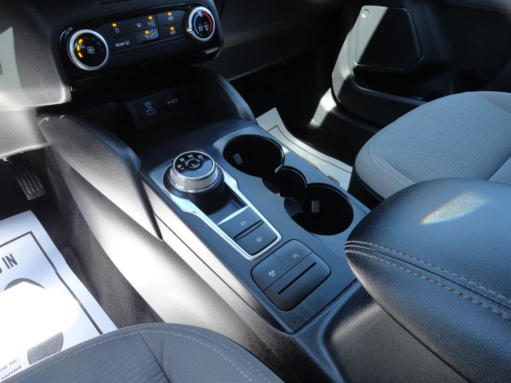 2022 Ford Escape S photo 16
