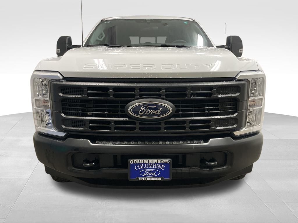 2025 Ford F-250 photo 6