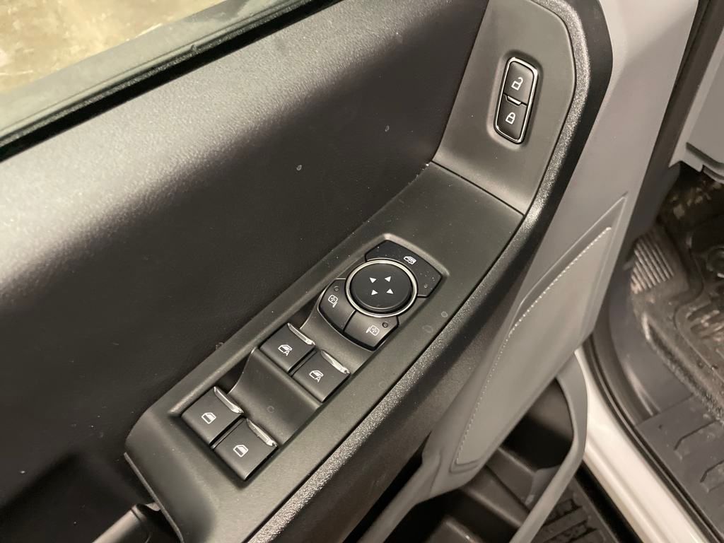 2025 Ford F-250 photo 14