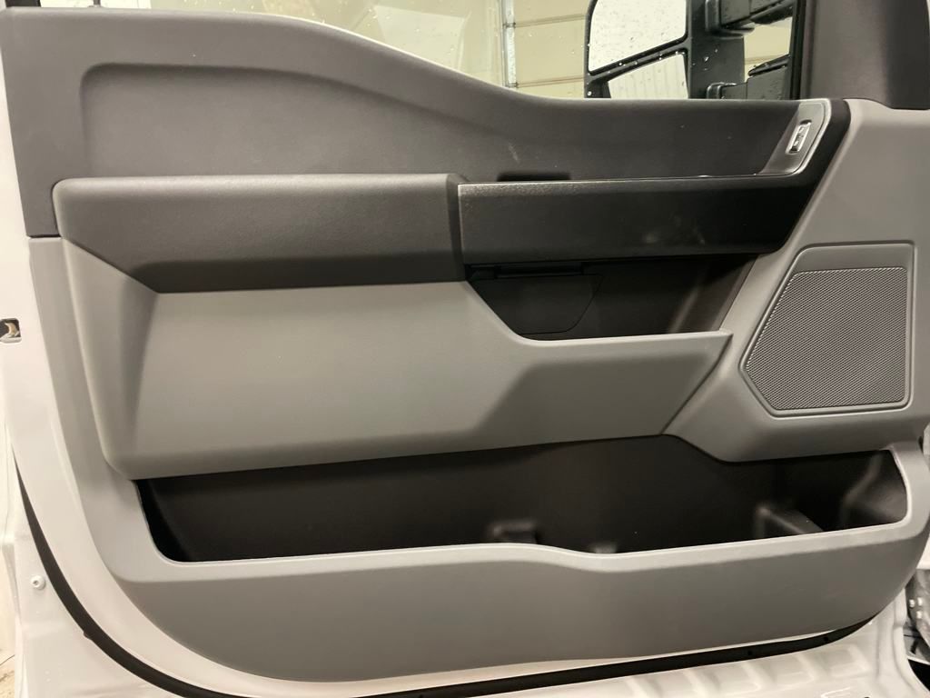 2025 Ford F-250 photo 15